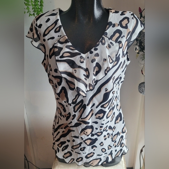 Victoria Collection Leopard Print Short Sleeve Ruffled Top S - Picture 1 of 6
